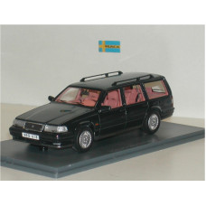 Volvo 960 Estate 1992 zwart metallic met rose interieur NEO 1:43